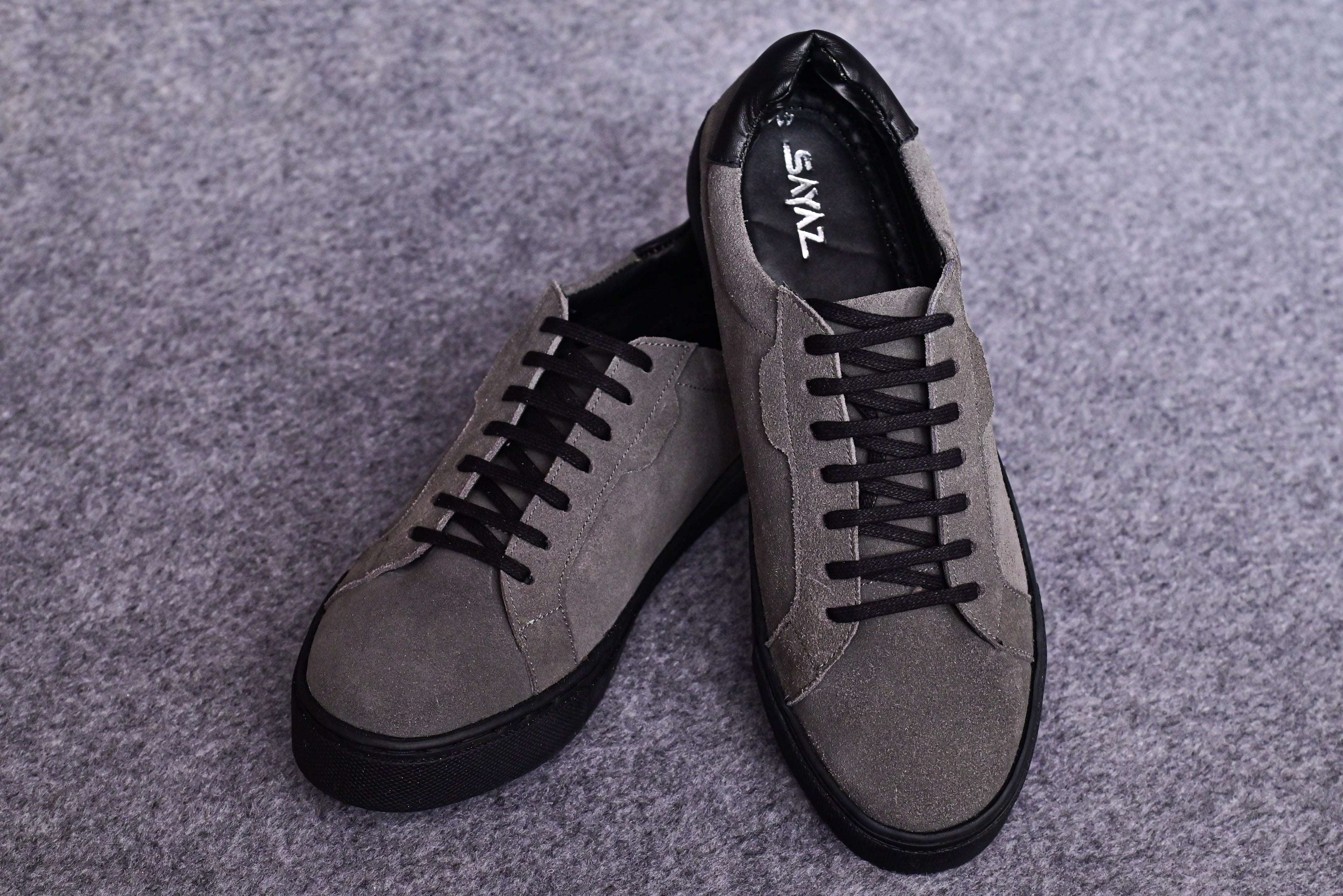 Sneaker-8011