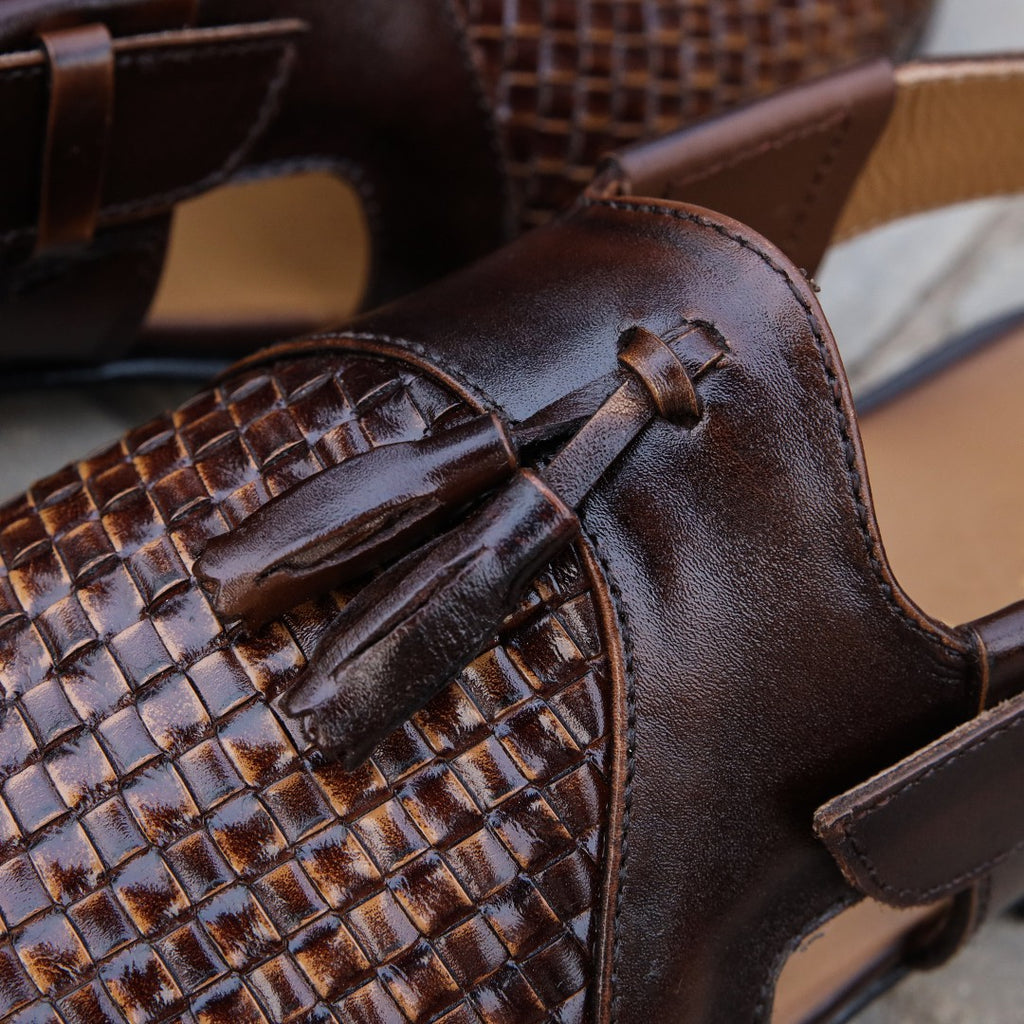 Classic leather sandals
